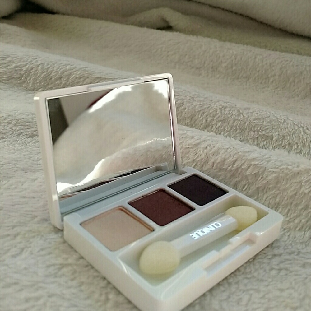 Clinique eye shadow trio